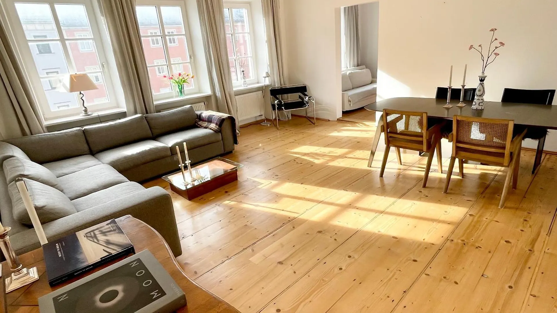 New Furnished, Exclusive Large Flat In City Center, 30Min To Airport Münih 0*,  Almanya